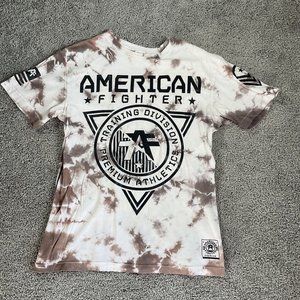American Fighter Men’s Graphic T-Shirt Size Medium Training Spell out Logo